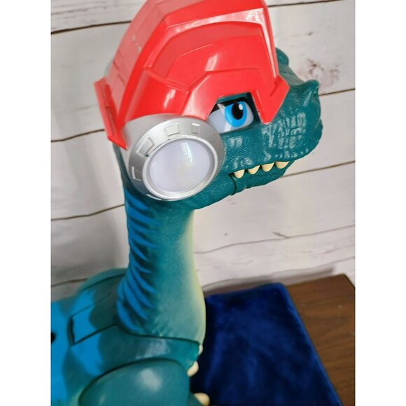 PLAYSKOOL Hero Chomp‎ Squad Blue Green With Helmet BLAZEASAURUS. - Picture 5 of 7